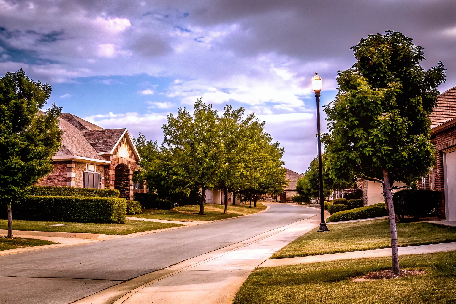 Mountain Valley Lake neighborhood in Burleson, TX